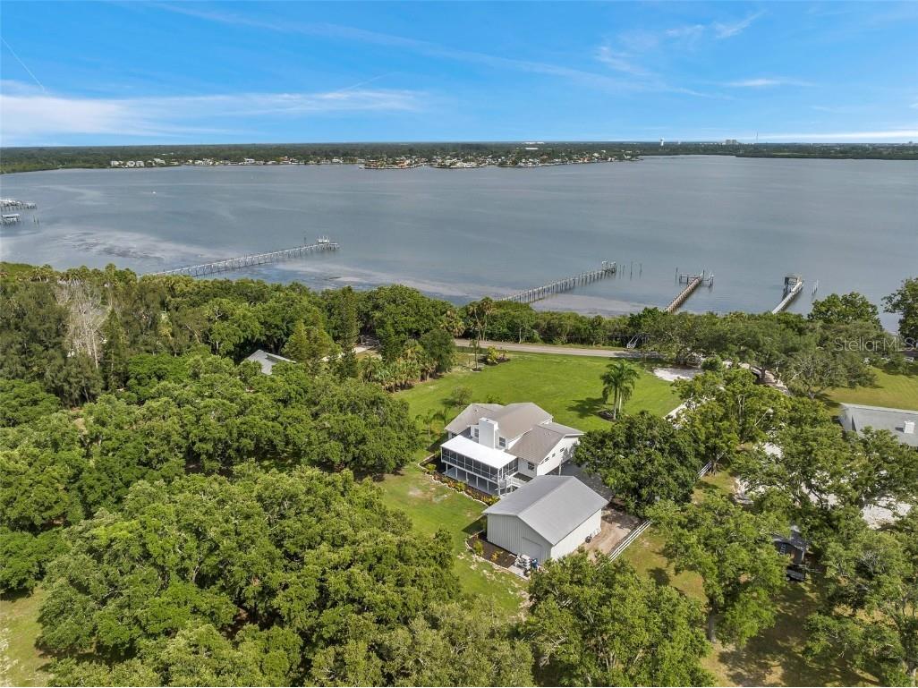 722 Bayshore Drive Terra Ceia FL 34250 - BOCA CIEGA BAY U8206999 image1