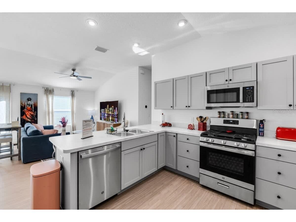 722 Joseph Way The Villages FL 34762 G5112082 image12