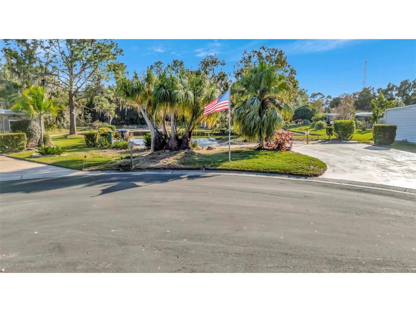 722 Landry Lane Tavares FL 32778 - HARRIS CHAIN OF LAKES G5105160 image10