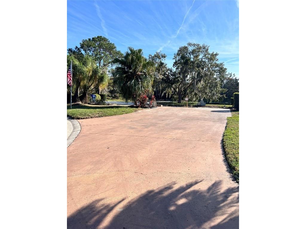 722 Landry Lane Tavares FL 32778 - HARRIS CHAIN OF LAKES G5105160 image12