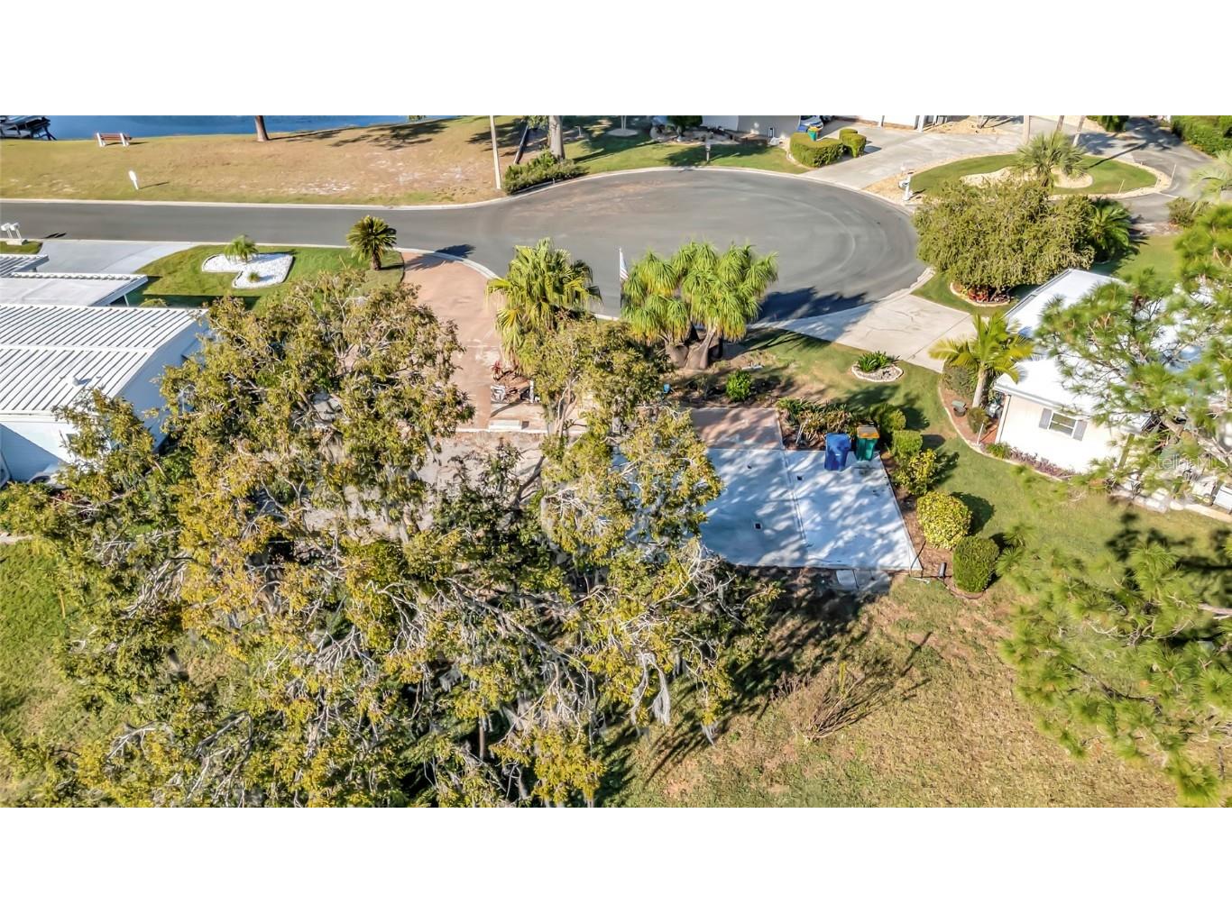 722 Landry Lane Tavares FL 32778 - HARRIS CHAIN OF LAKES G5105160 image13