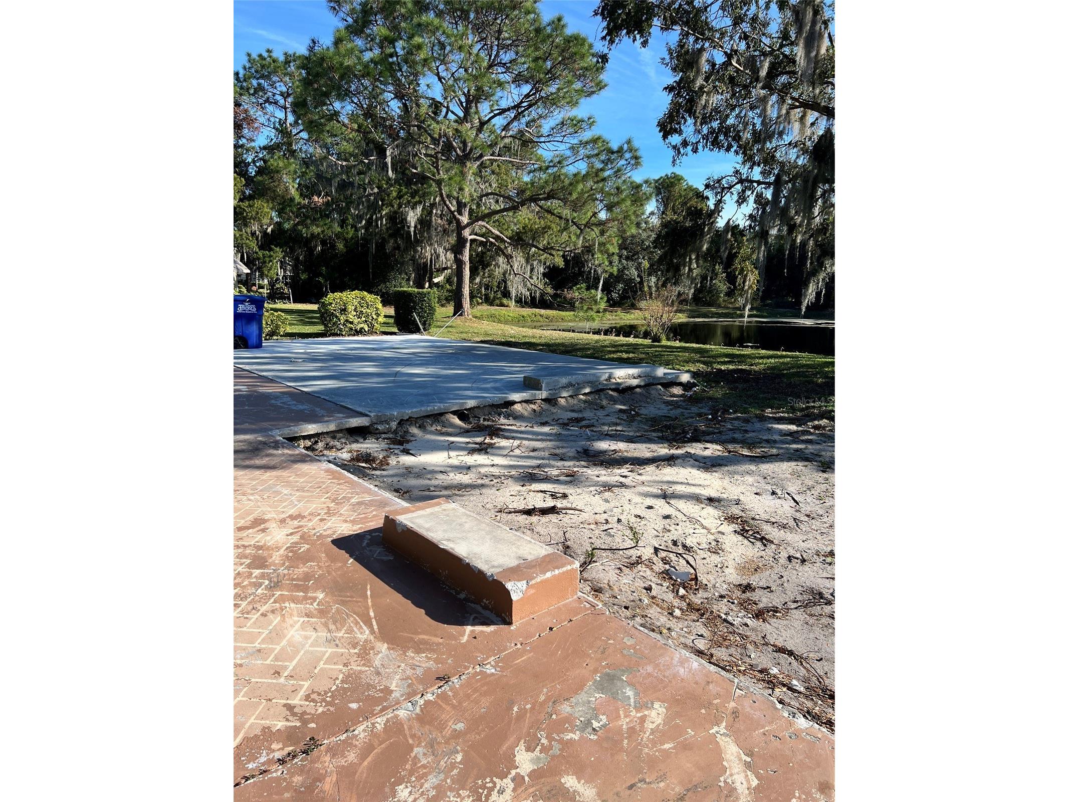 722 Landry Lane Tavares FL 32778 - HARRIS CHAIN OF LAKES G5115196 image8