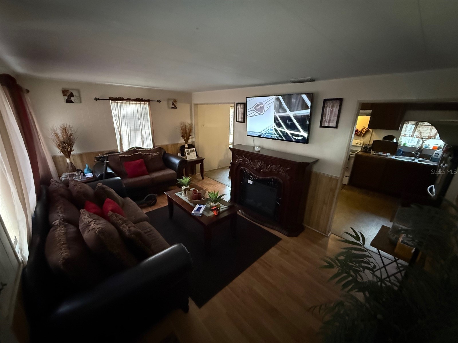 722 W Maud Street Tavares FL 32778 G5107669 image2