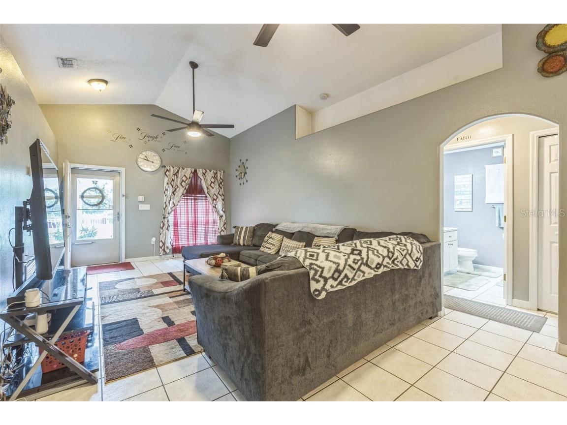 7220 N Amos Avenue Tampa FL 33614 TB8404596 image5