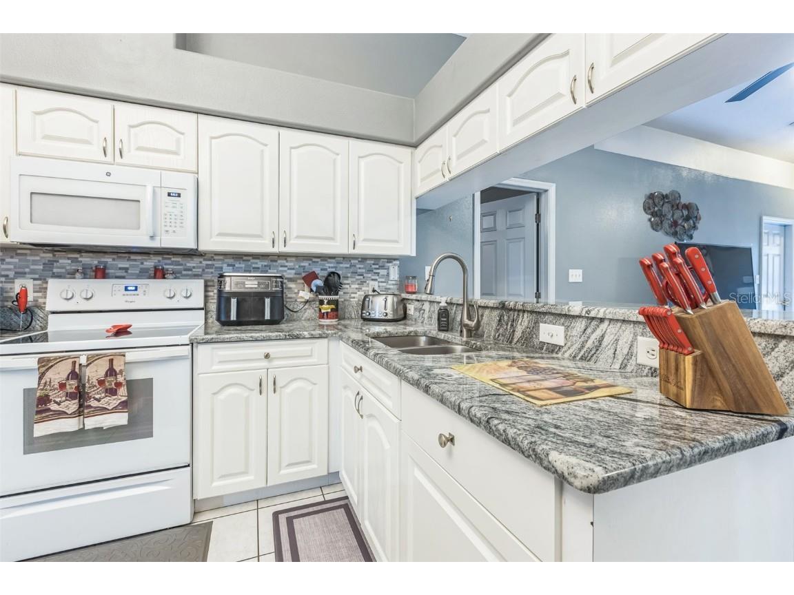 7220 N Amos Avenue Tampa FL 33614 TB8404596 image8