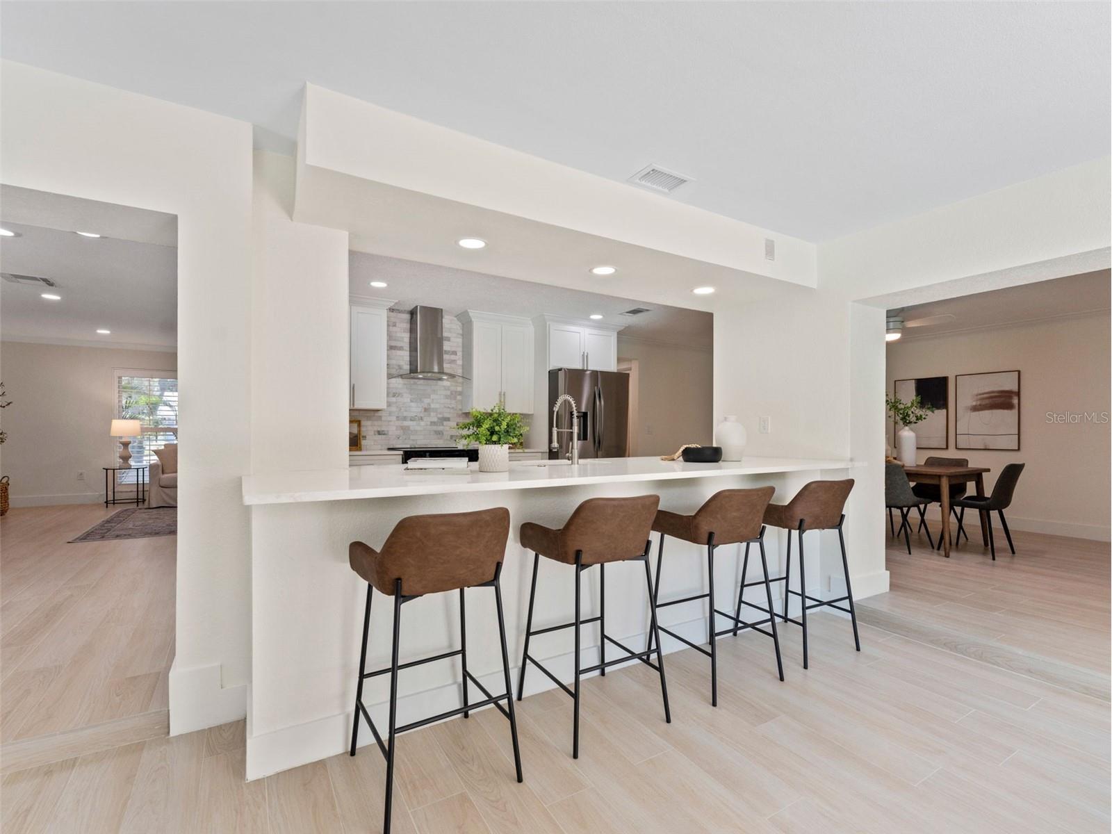 7220 Sunshine Drive S Saint Petersburg FL 33705 TB8418923 image11