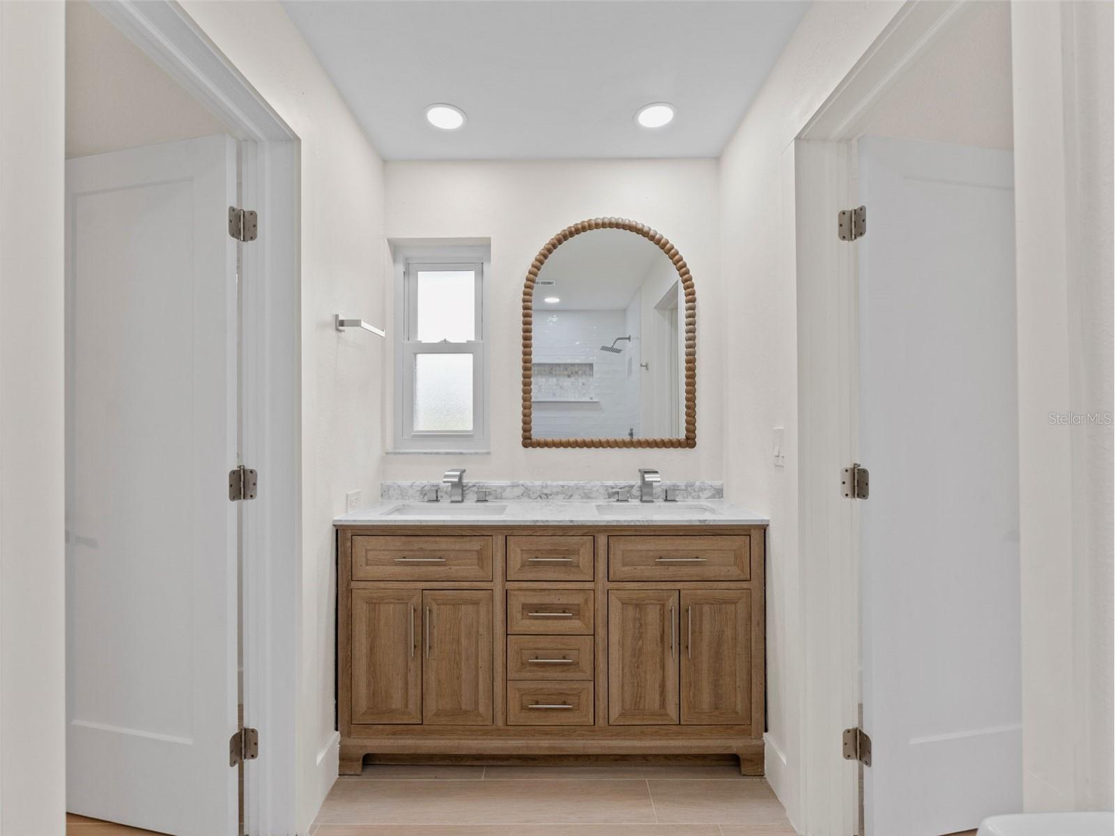 7220 Sunshine Drive S Saint Petersburg FL 33705 TB8418923 image21