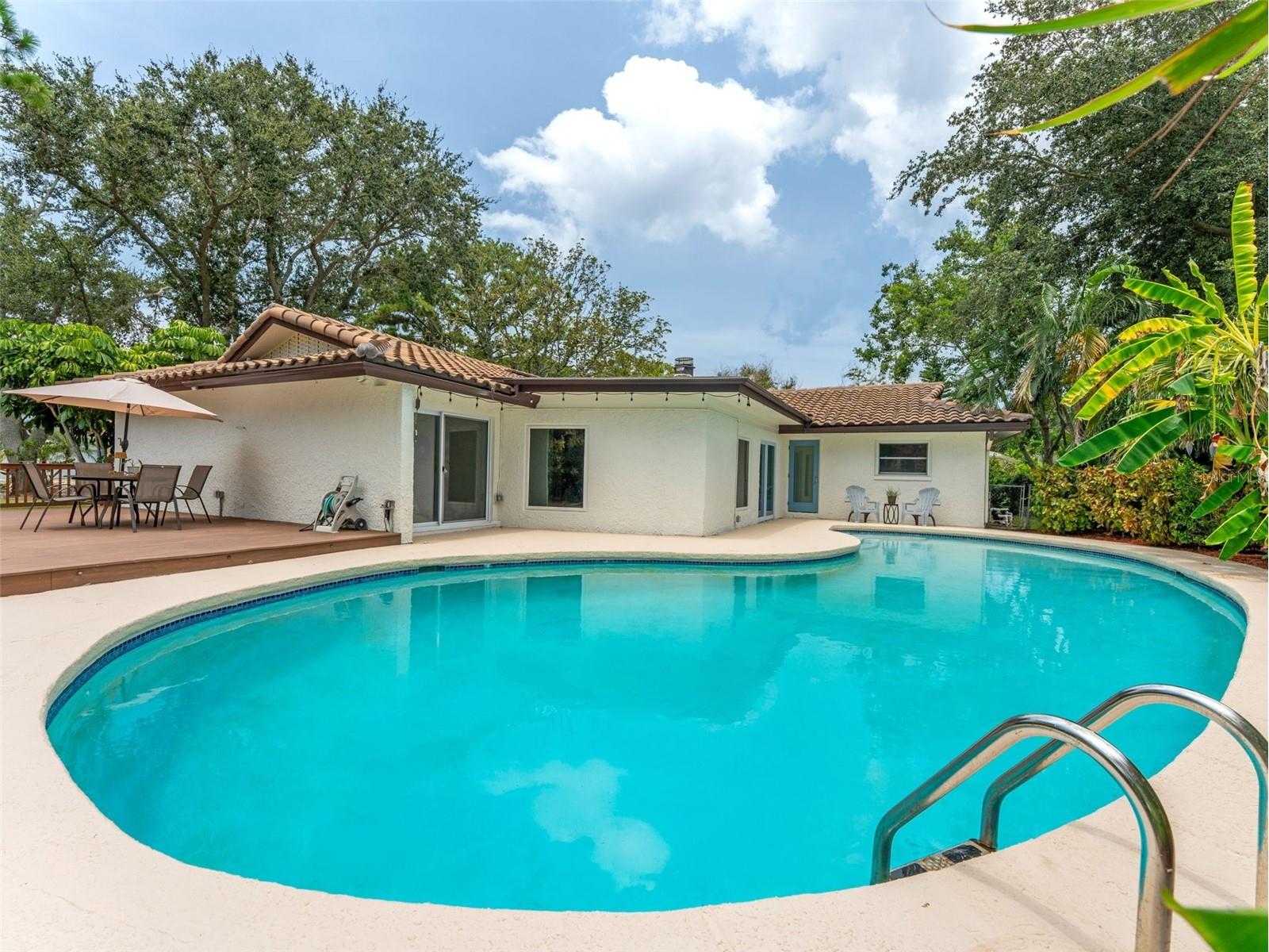 7220 Sunshine Drive S Saint Petersburg FL 33705 TB8418923 image29