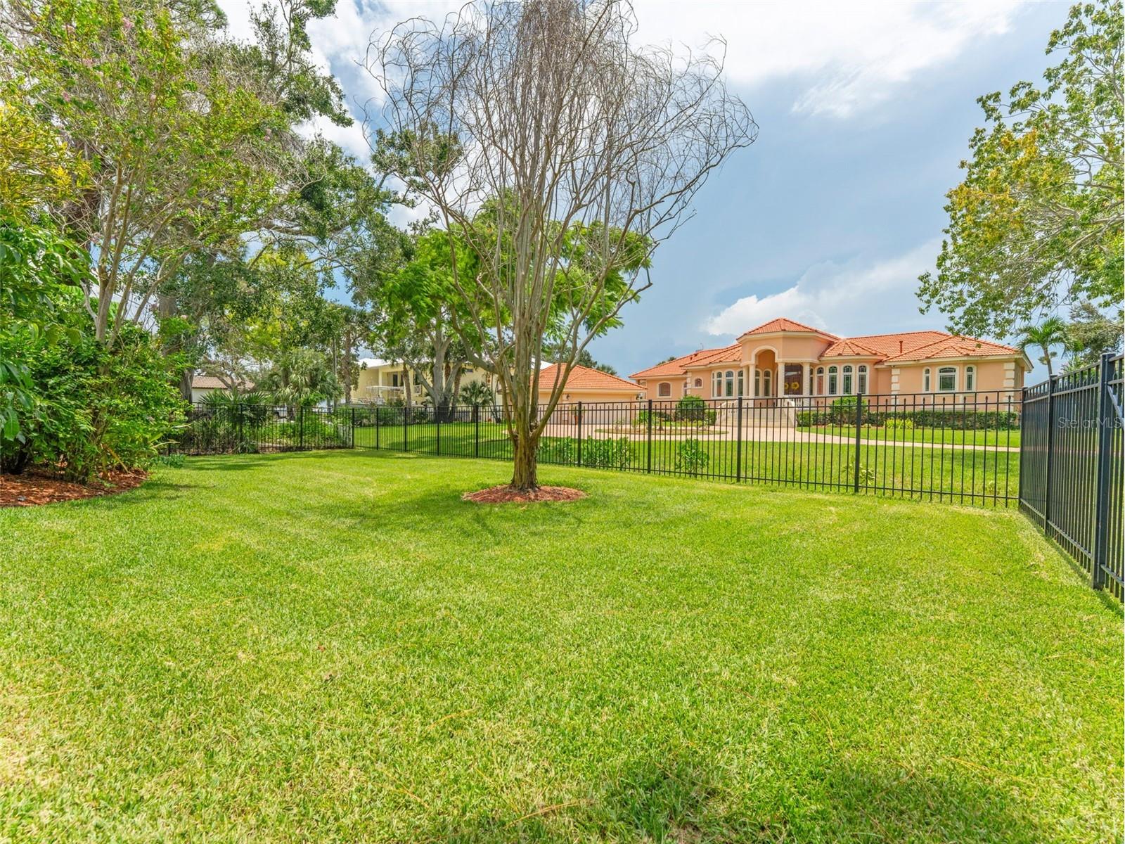 7220 Sunshine Drive S Saint Petersburg FL 33705 TB8418923 image32