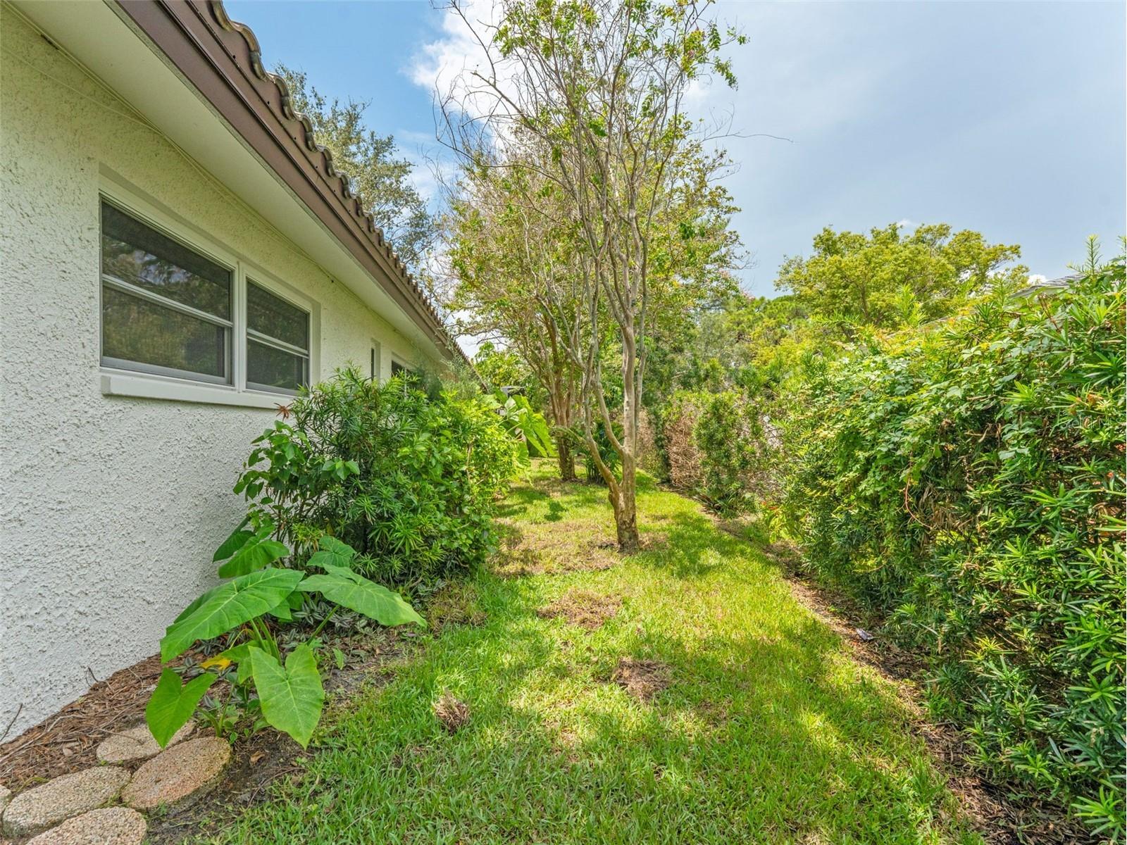 7220 Sunshine Drive S Saint Petersburg FL 33705 TB8418923 image34