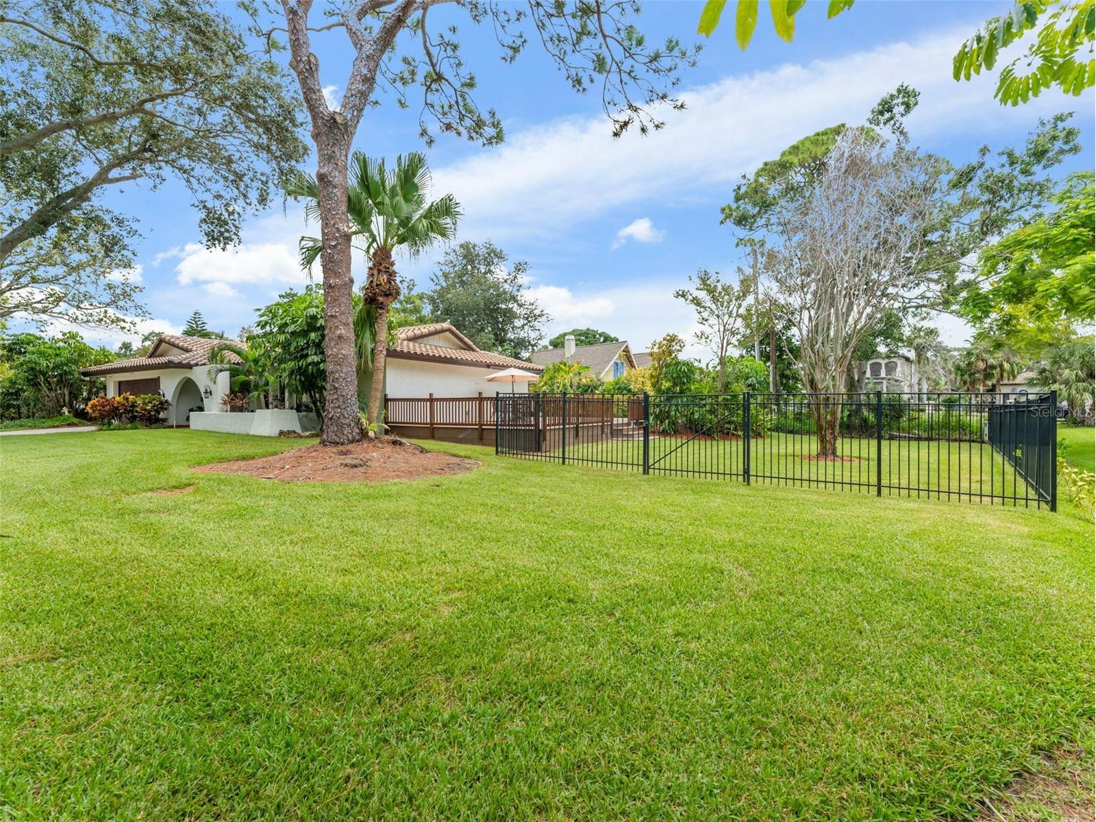 7220 Sunshine Drive S Saint Petersburg FL 33705 TB8418923 image4