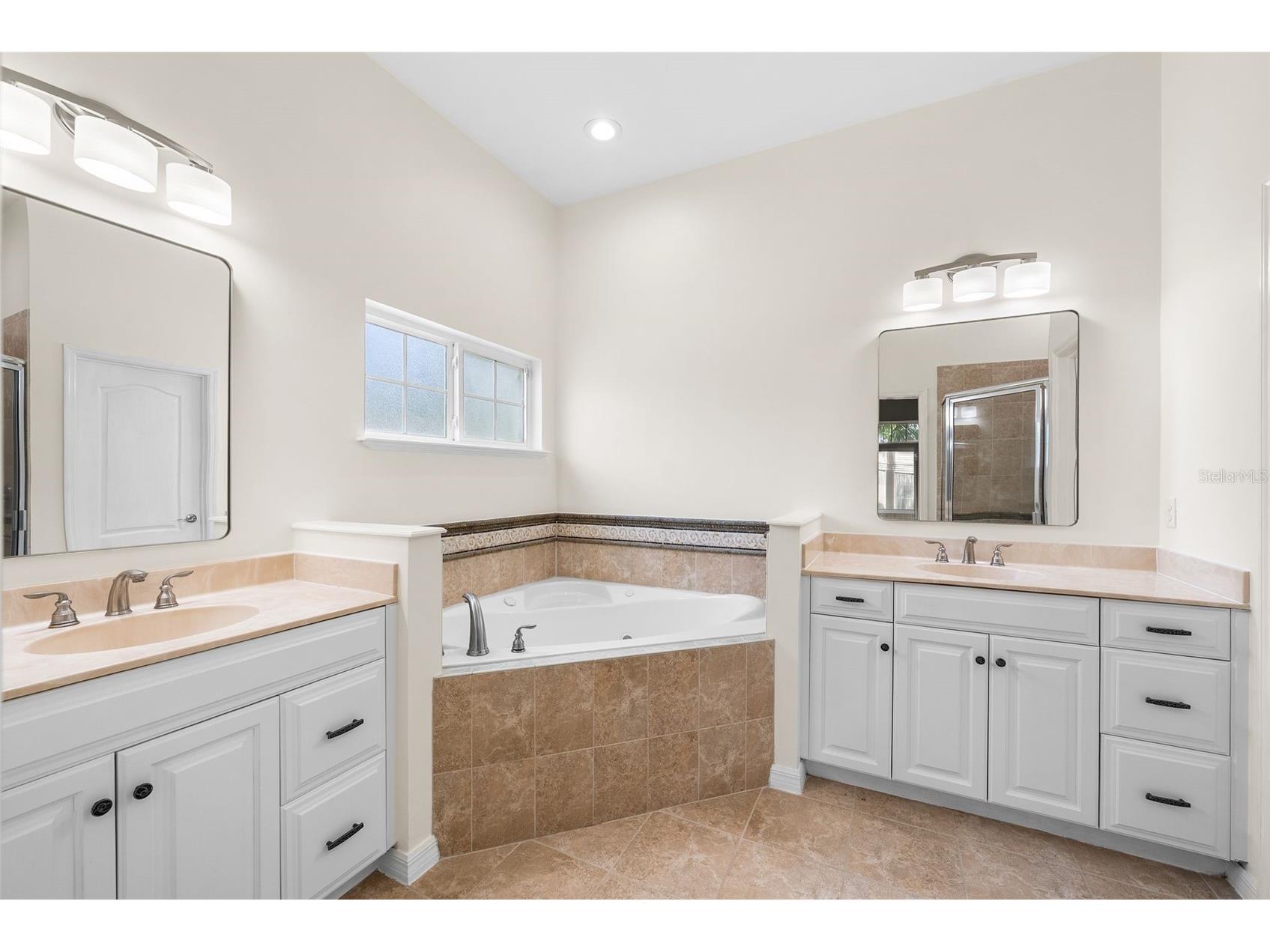 7220 SW 35th Road Gainesville FL 32608 GC540984 image13