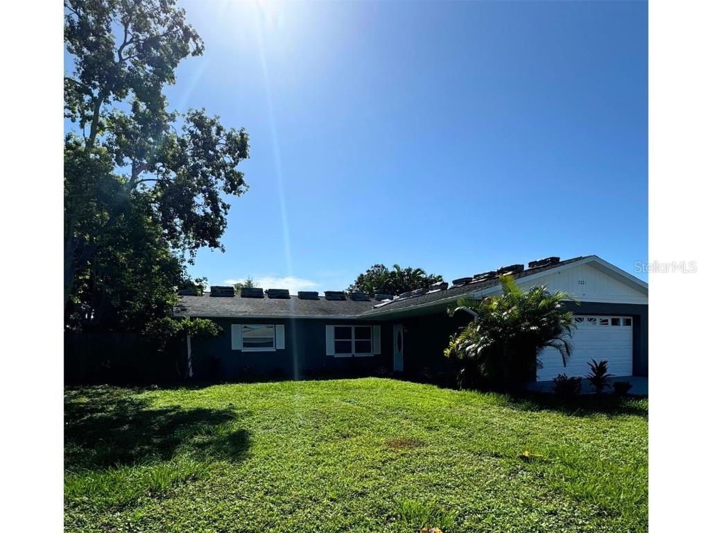 7221 Edenville Drive Sarasota FL 34243 T3542533 image1