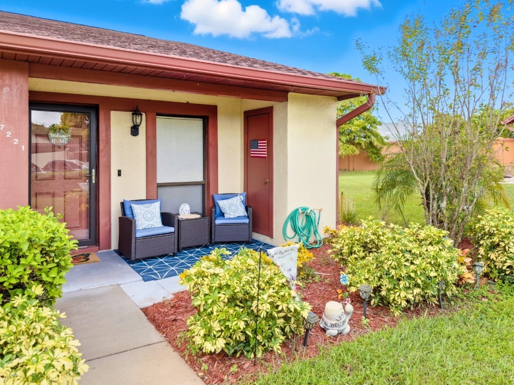 7221 Greystone Drive #D Hudson FL 34667 W7879639 image3