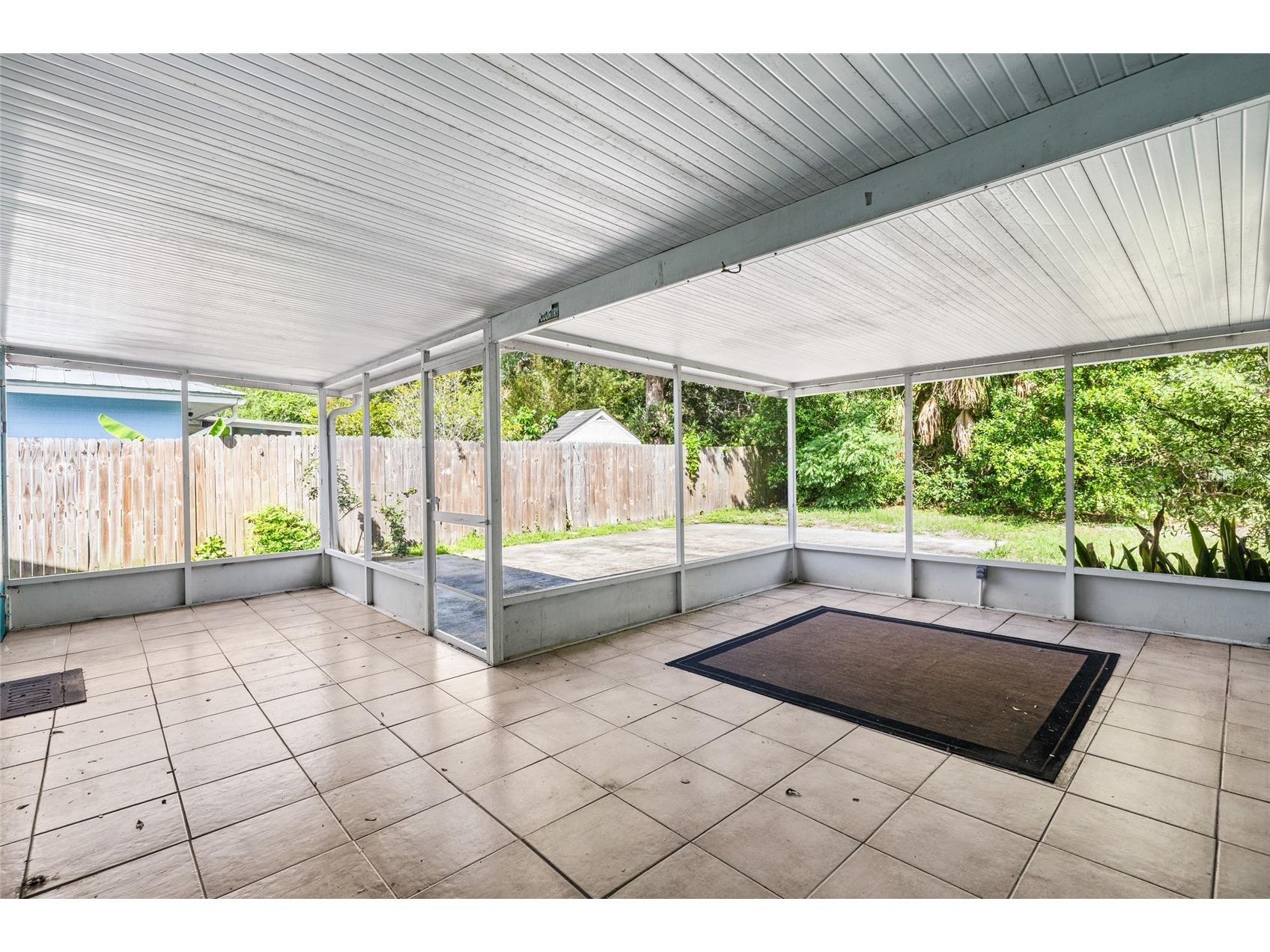 7221 Northbridge Boulevard Tampa FL 33615 TB8457941 image30