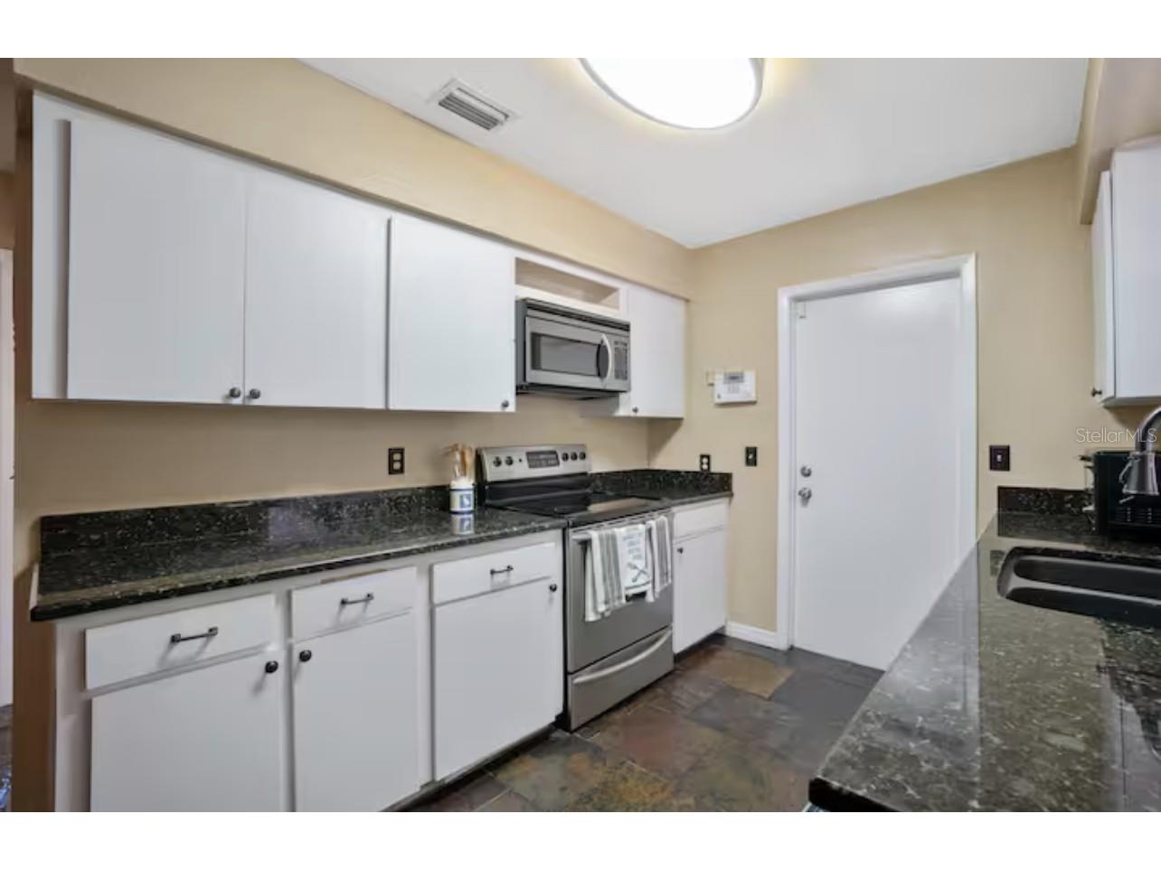 7221 Northbridge Boulevard Tampa FL 33615 TB8457941 image8