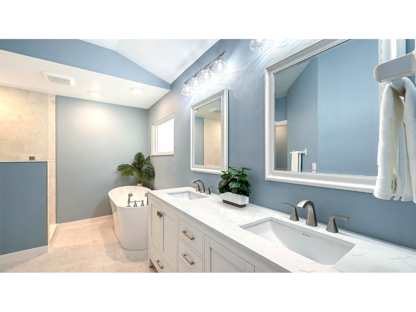 7221 Plovers Way Sarasota FL 34242 - HERON LAGOON A4675508 image29