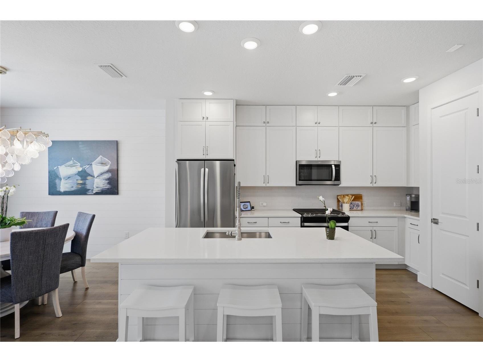 7221 Sutton Lane Sarasota FL 34240 A4688964 image10