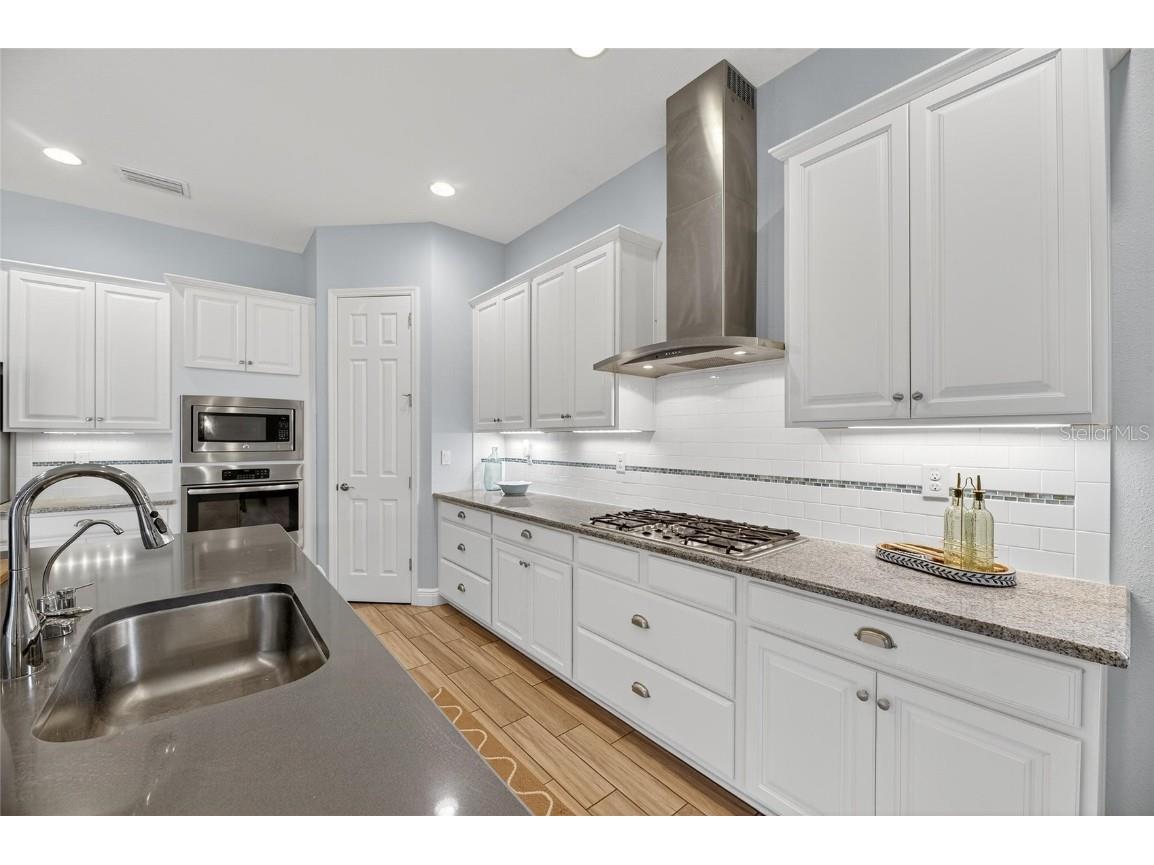 7223 Bowspirit Place Apollo Beach FL 33572 TB8426798 image35