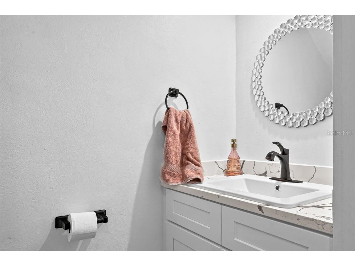 7223 Cloister Drive #111 Sarasota FL 34231 C7517166 image5