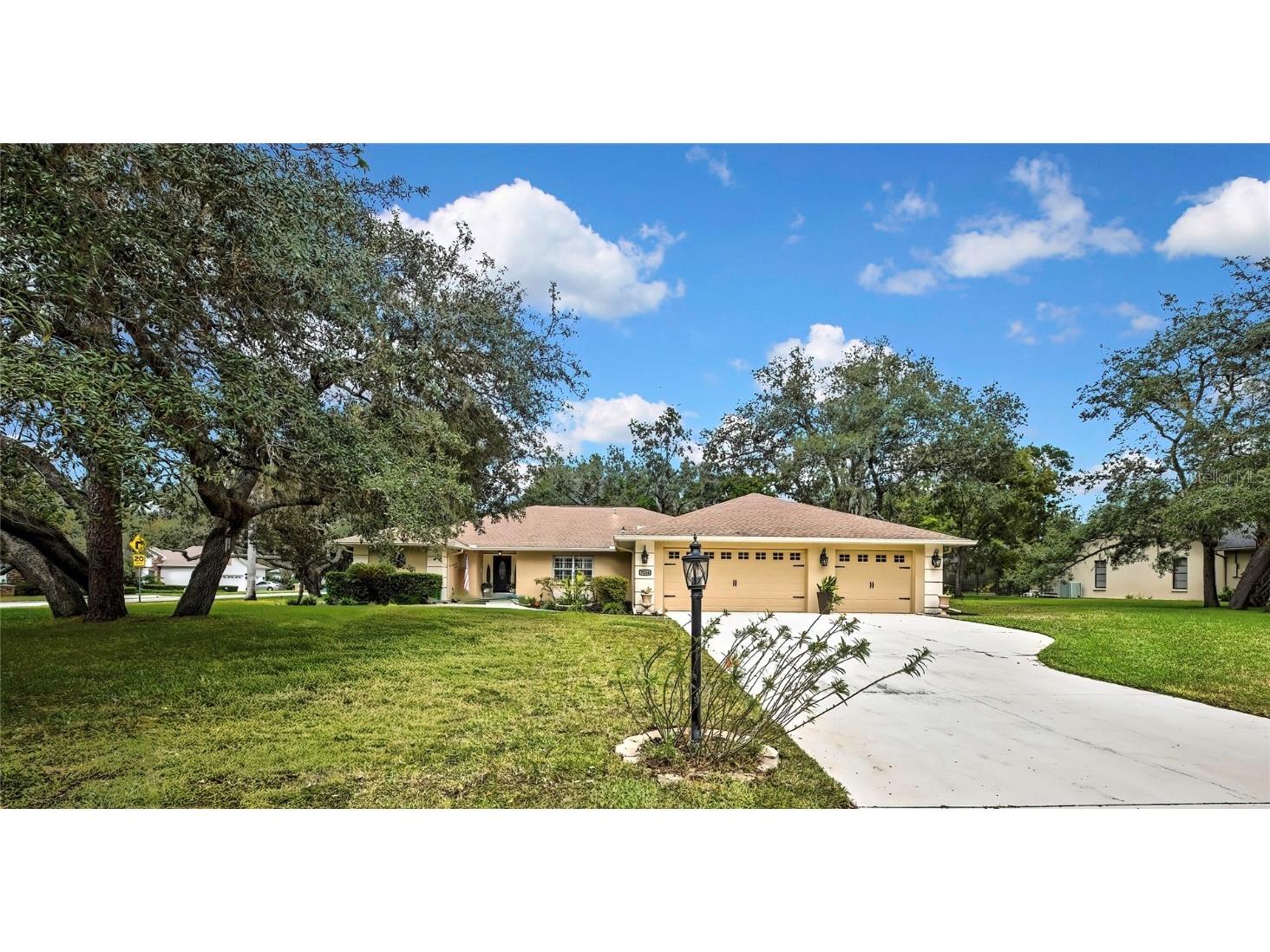 7224 Royal Oak Drive Spring Hill FL 34607 TB8434520 image1
