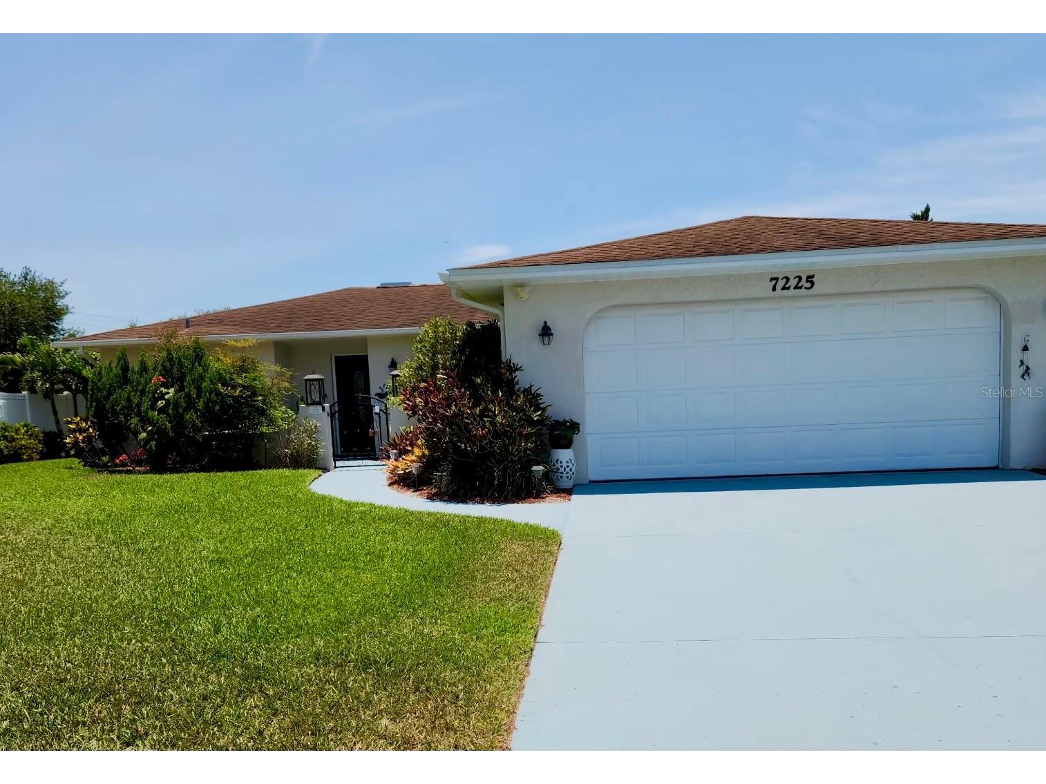 7225 8th Avenue Loop W Bradenton FL 34209 A4693295 image1