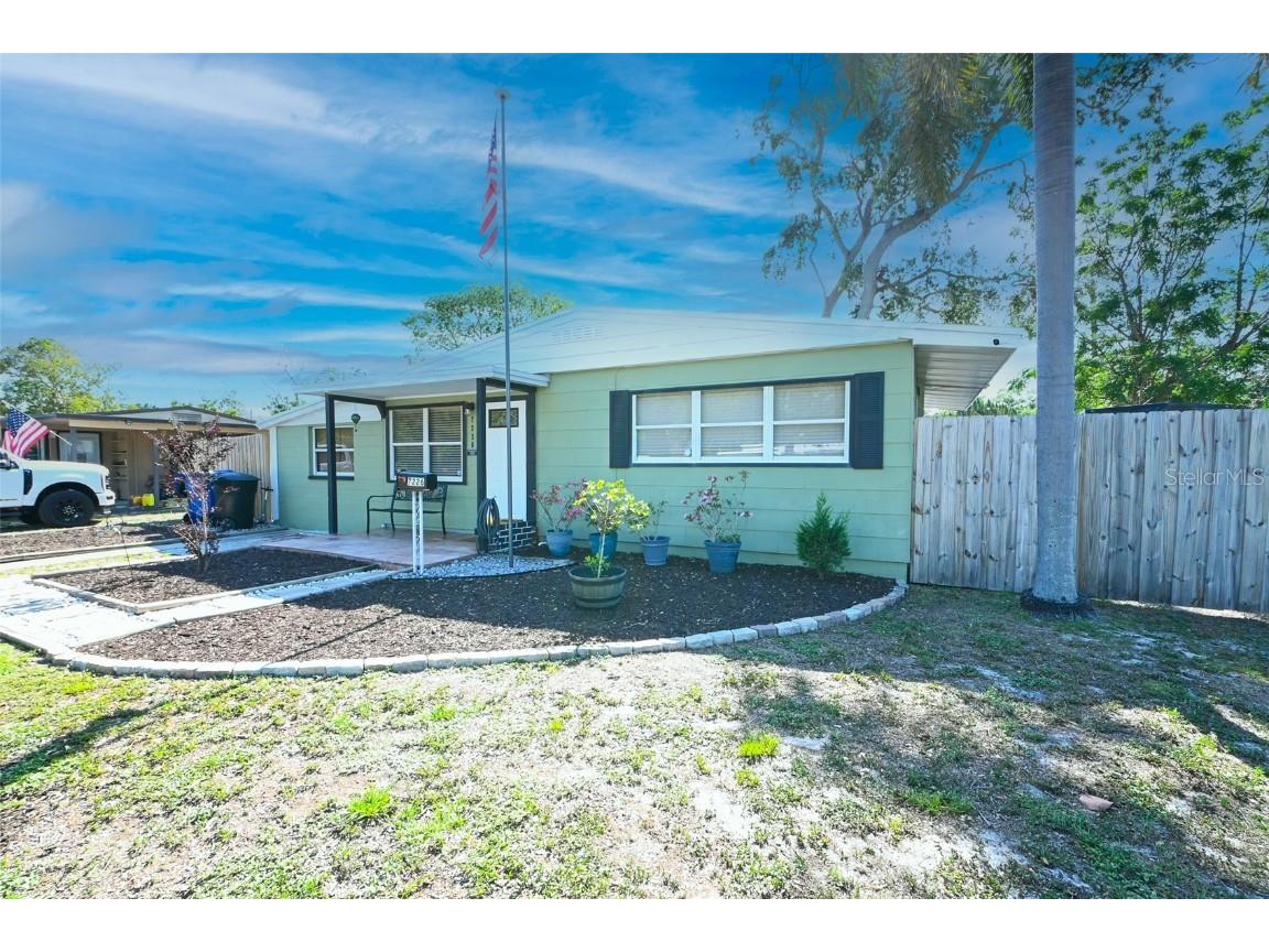 7226 13th Street N Saint Petersburg FL 33702 V4942249 image1