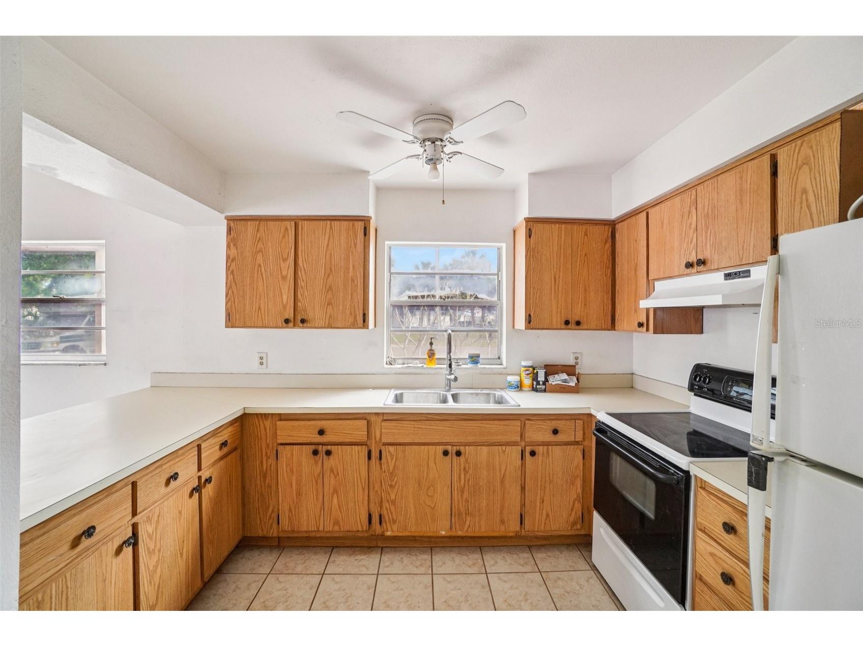 7227 32nd Avenue N Saint Petersburg FL 33710 A4688928 image11