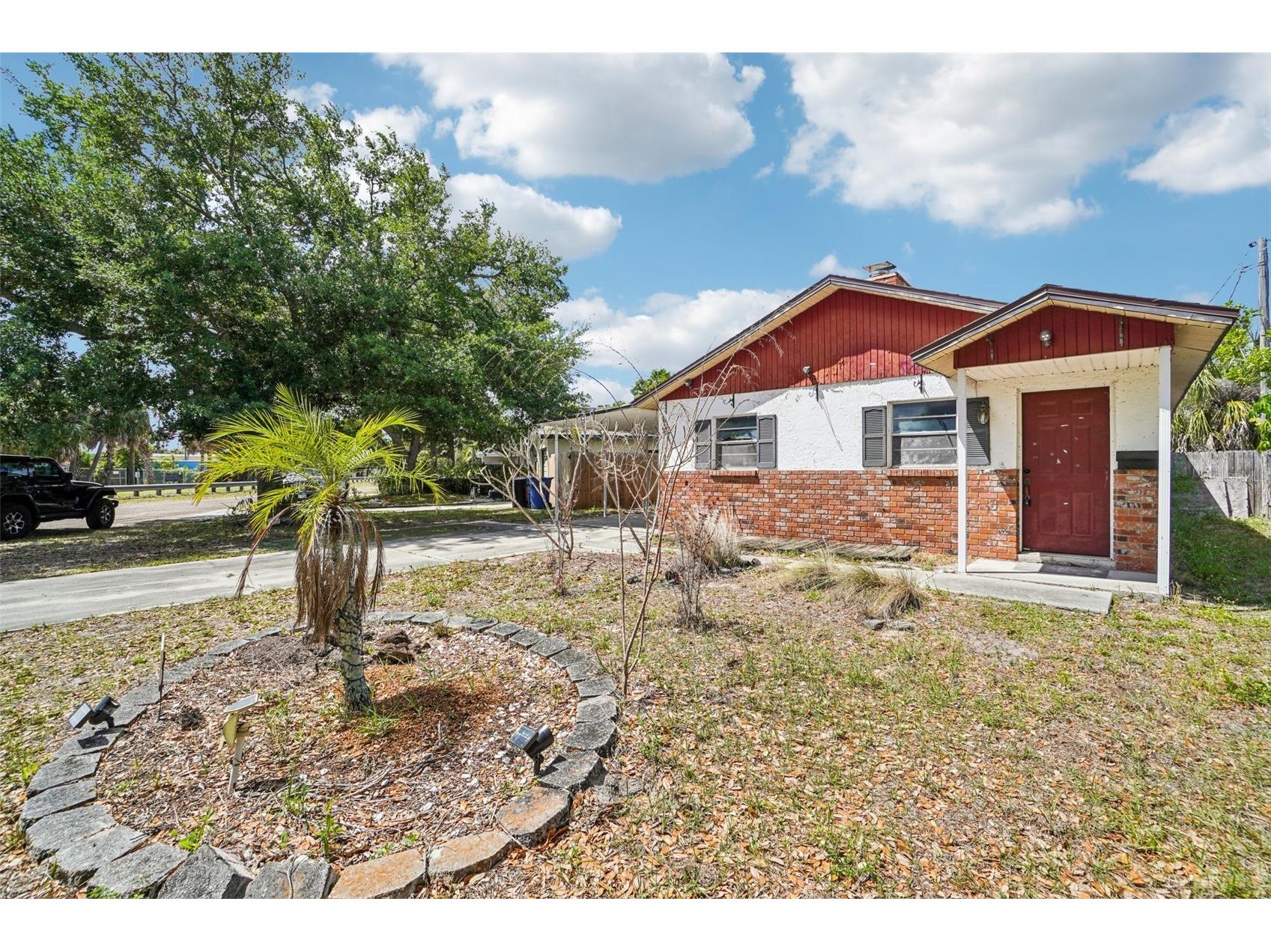 7227 32nd Avenue N Saint Petersburg FL 33710 A4688928 image2
