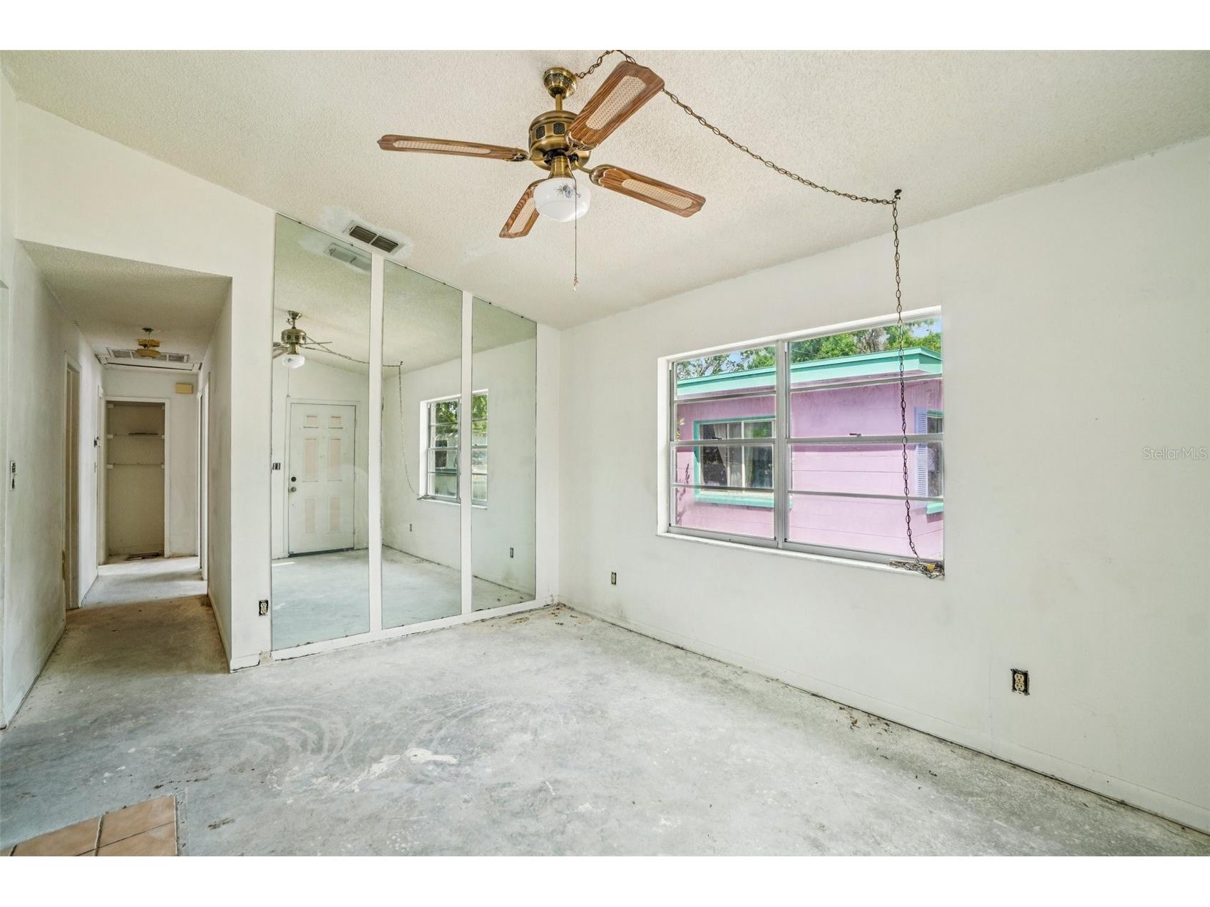 7227 32nd Avenue N Saint Petersburg FL 33710 A4688928 image8
