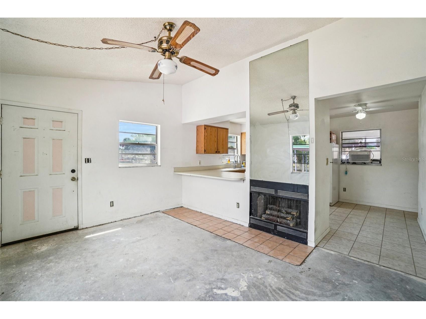 7227 32nd Avenue N Saint Petersburg FL 33710 A4688928 image9
