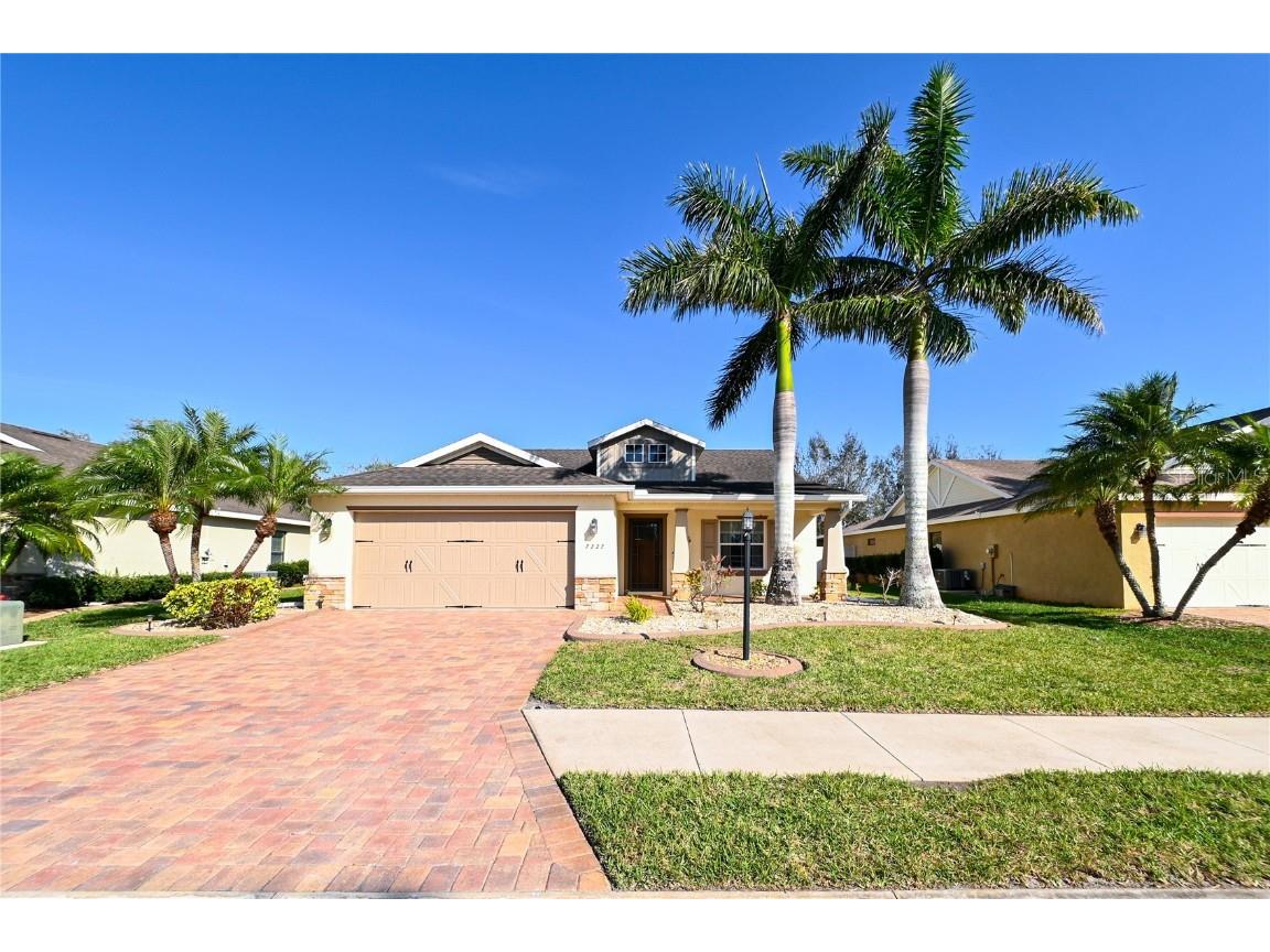 7227 35th Lane E Sarasota FL 34243 A4560062 image1