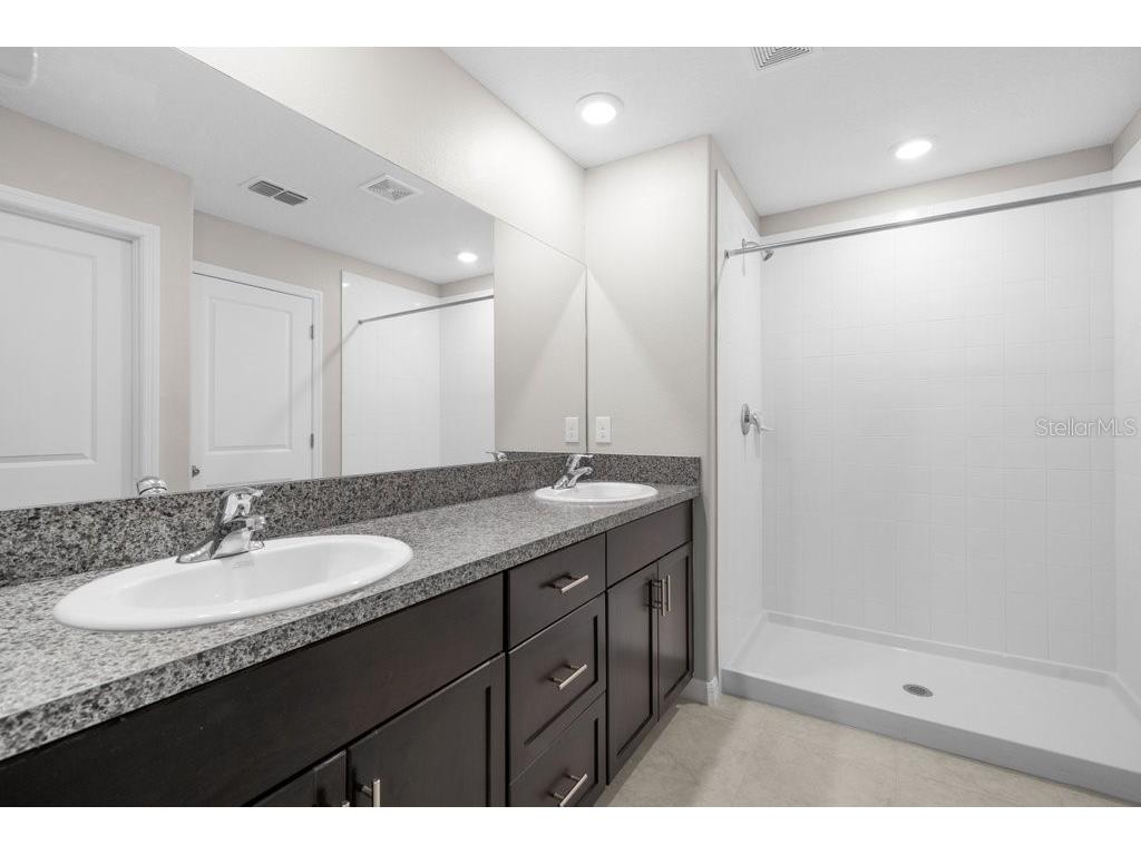 7227 Ronnie Gardens Court Tampa FL 33619 TB8446155 image12