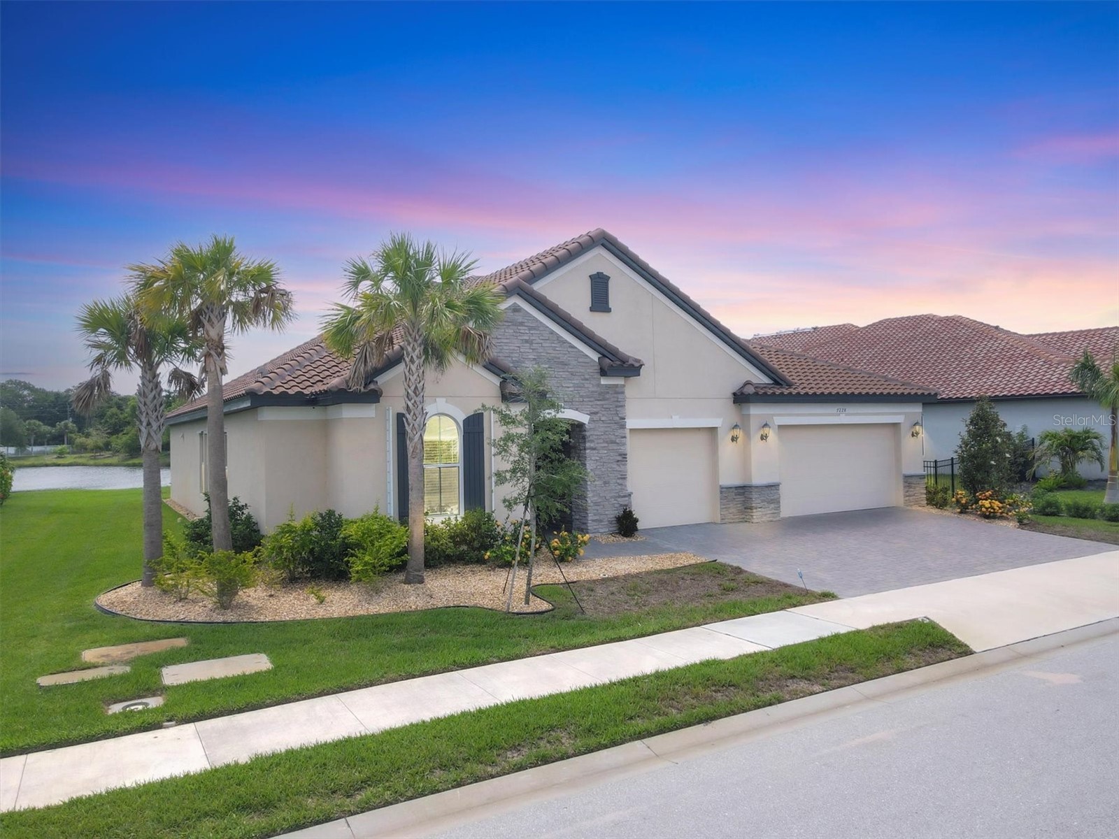 7228 Great Egret Boulevard Sarasota FL 34241 A4688203 image1