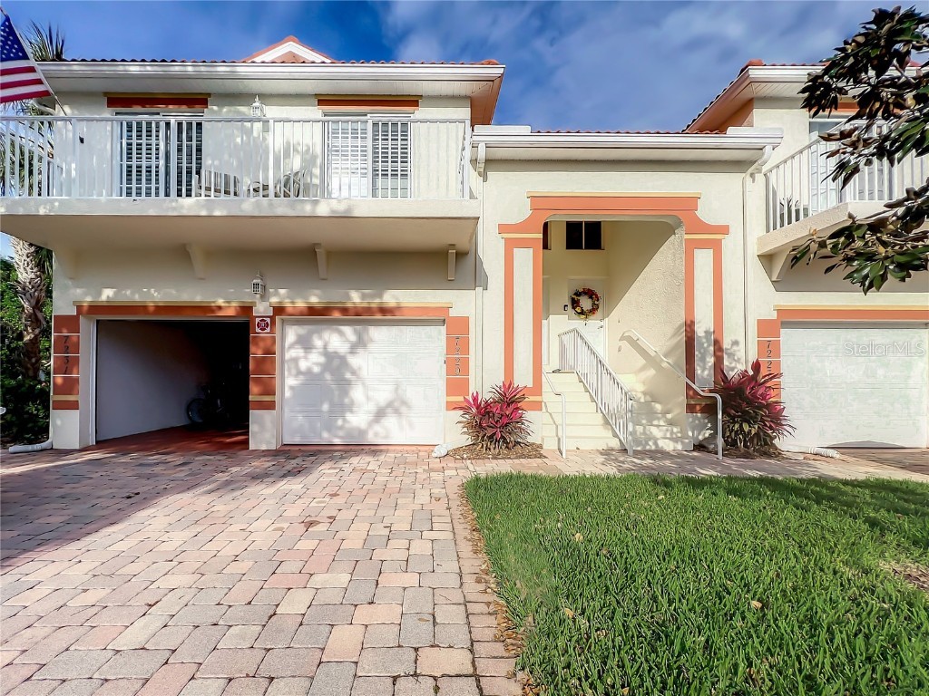 7229 Fountain Palm Circle #3 Bradenton FL 34203 A4563881 image1