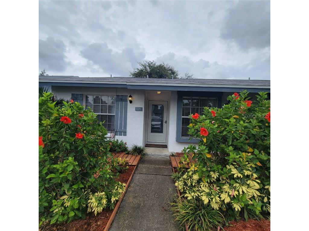 7229 Parkside Villas Drive Saint Petersburg FL 33709 TB8425929 image1