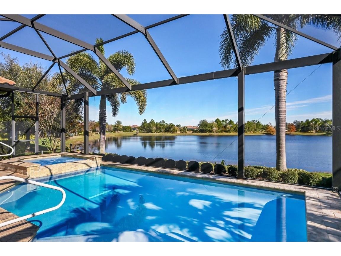 7229 Prestbury Circle Lakewood Ranch FL 34202 A4676167 image1