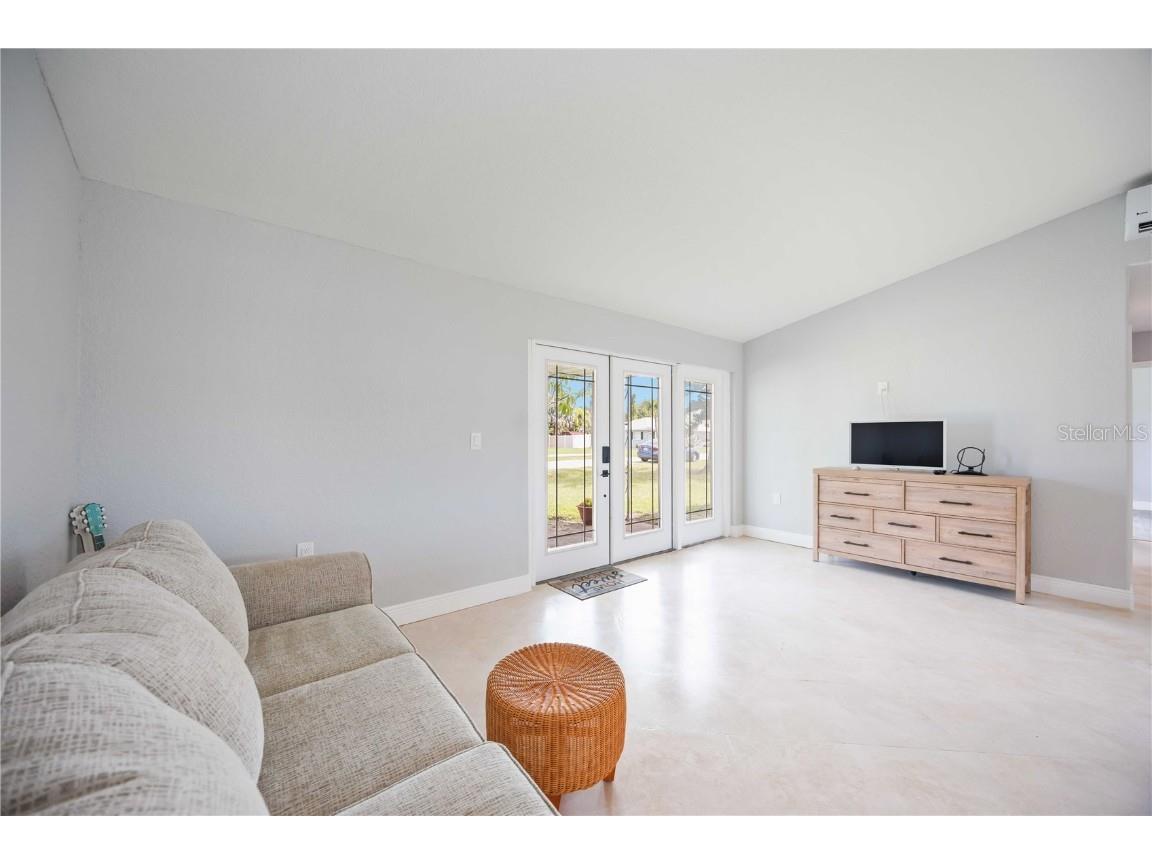 723 45th Street Court W Palmetto FL 34221 A4665705 image15