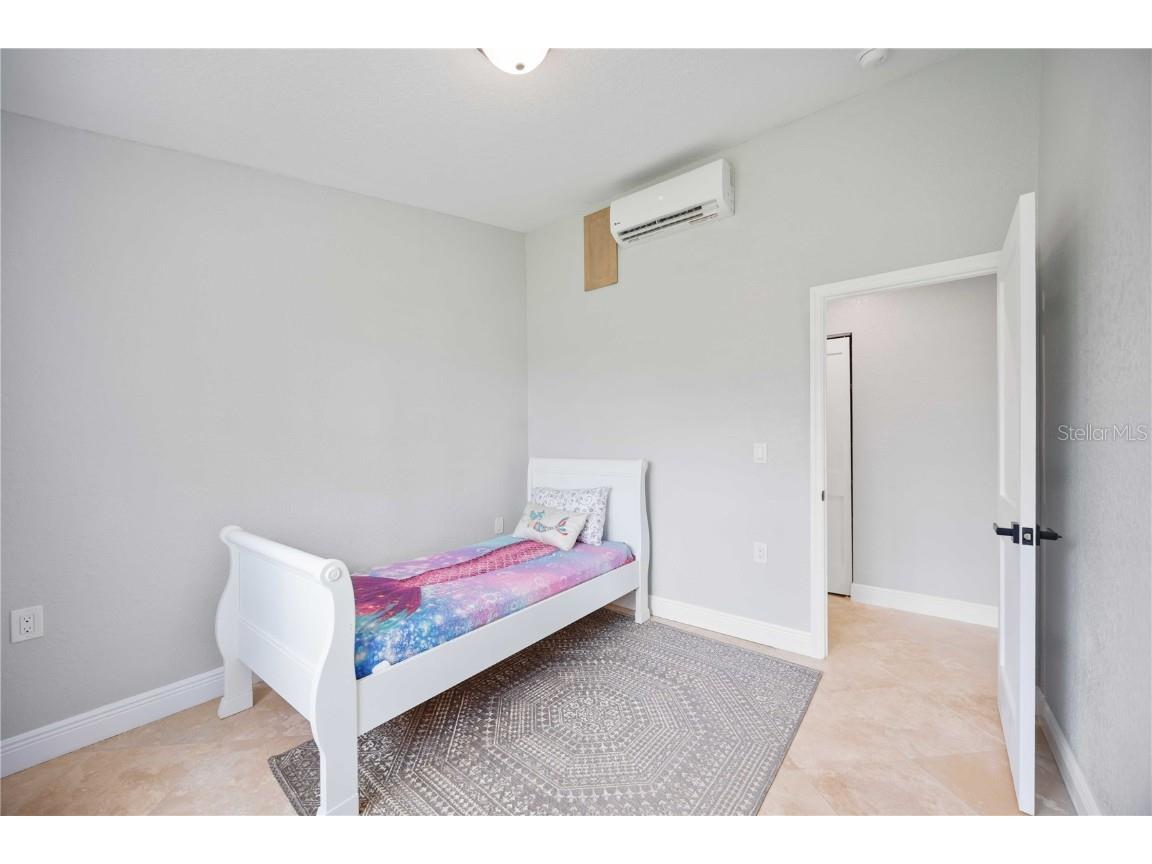 723 45th Street Court W Palmetto FL 34221 A4665705 image23