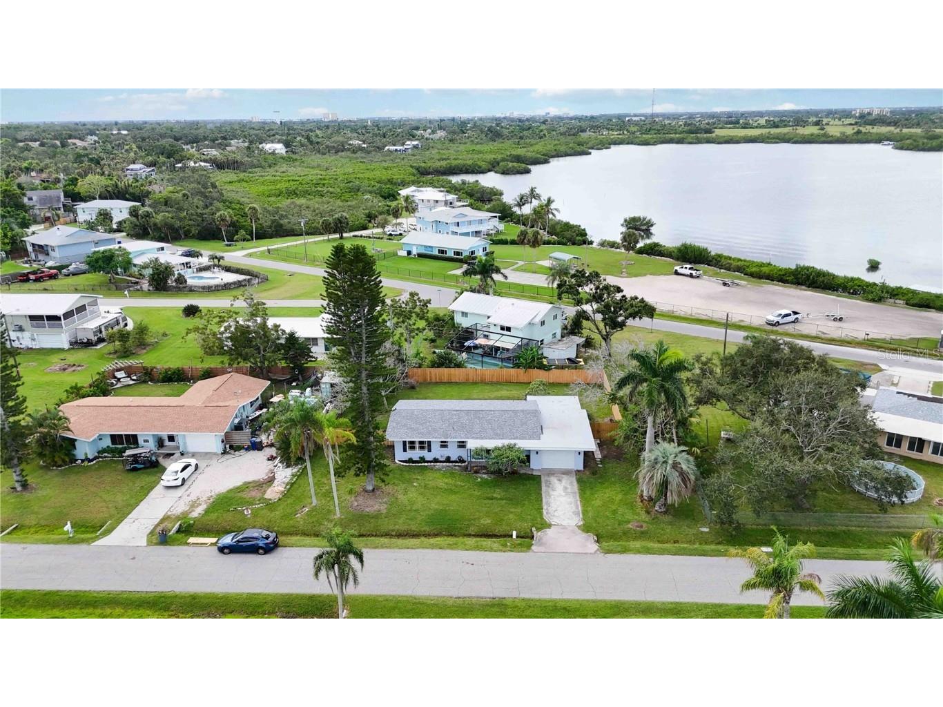 723 45th Street Court W Palmetto FL 34221 A4665705 image37