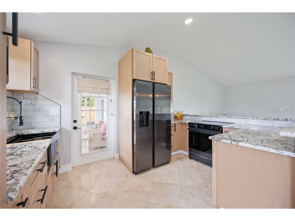 723 45th Street Court W Palmetto FL 34221 A4665705 image5