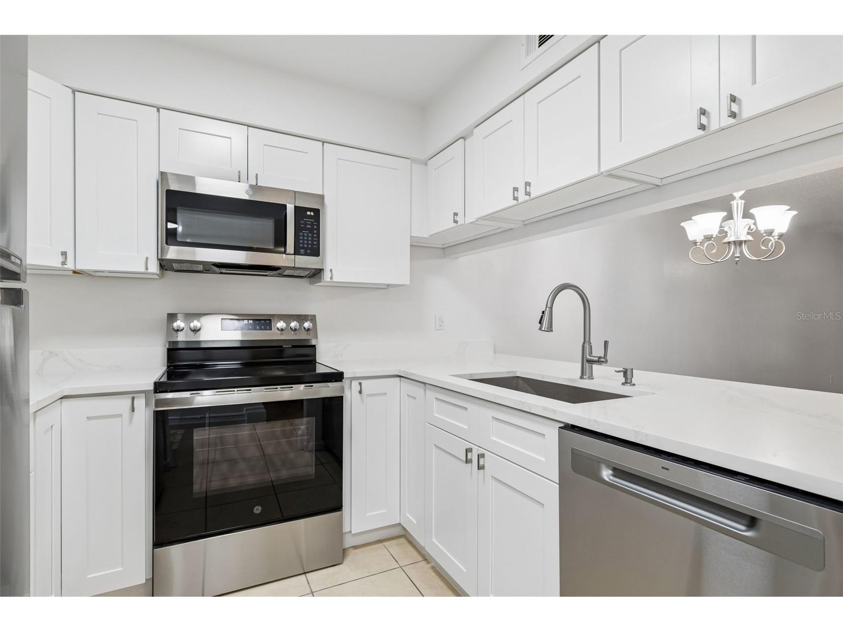 723 83rd Avenue N #104 Saint Petersburg FL 33702 TB8518325 image3