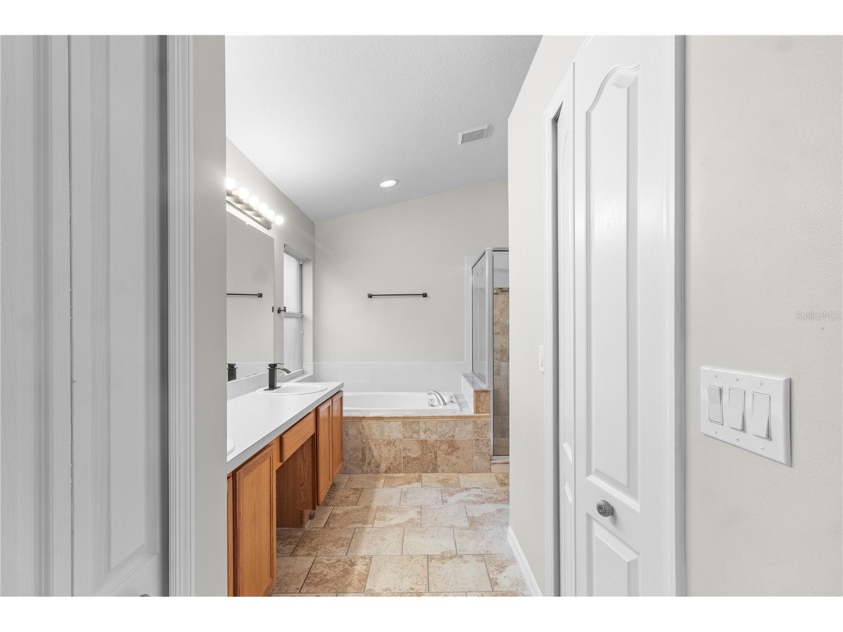 723 Erik Lake Road Brandon FL 33510 TB8475788 image8