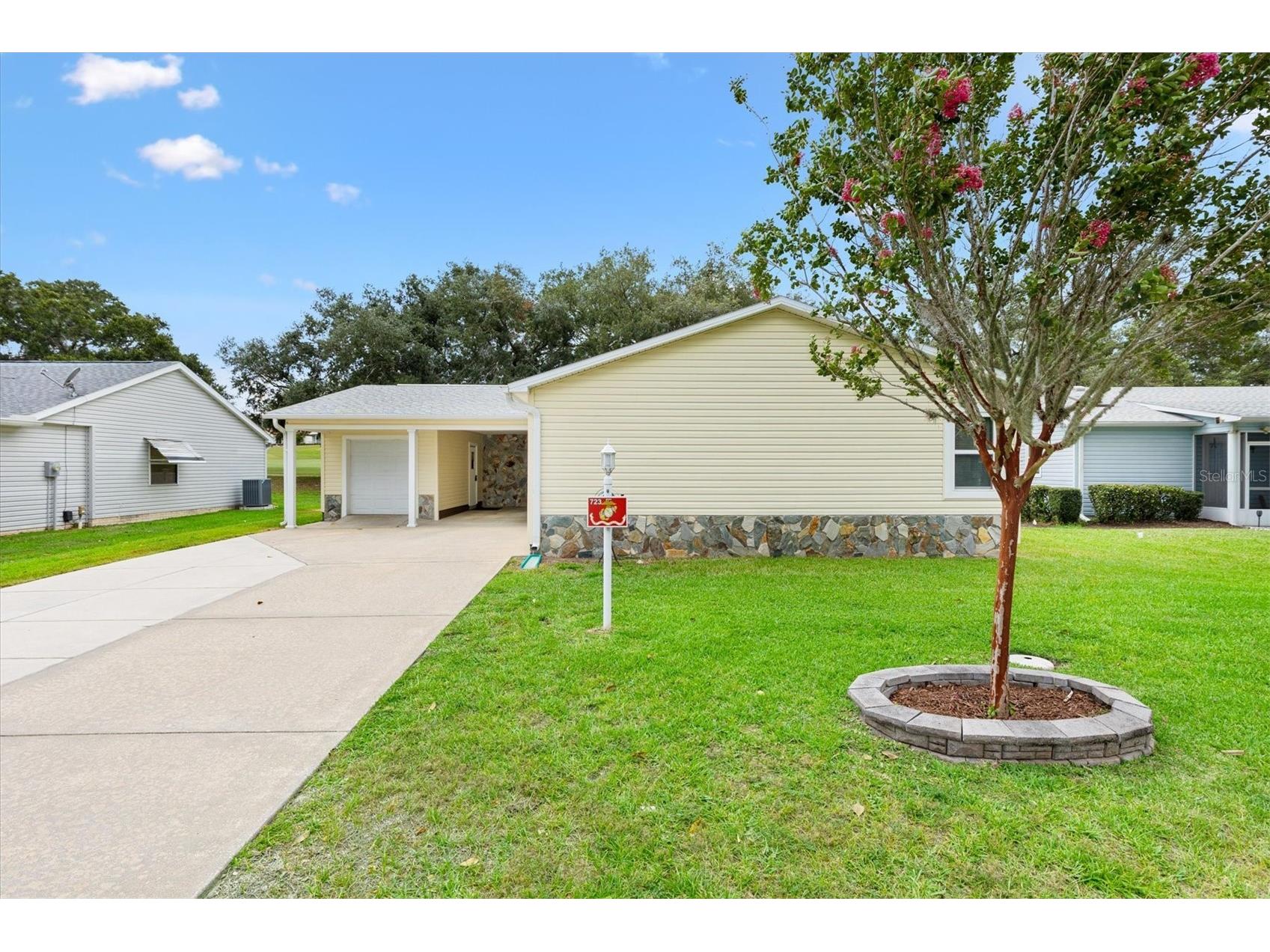 723 Heathrow Avenue Lady Lake FL 32159 G5113691 image1
