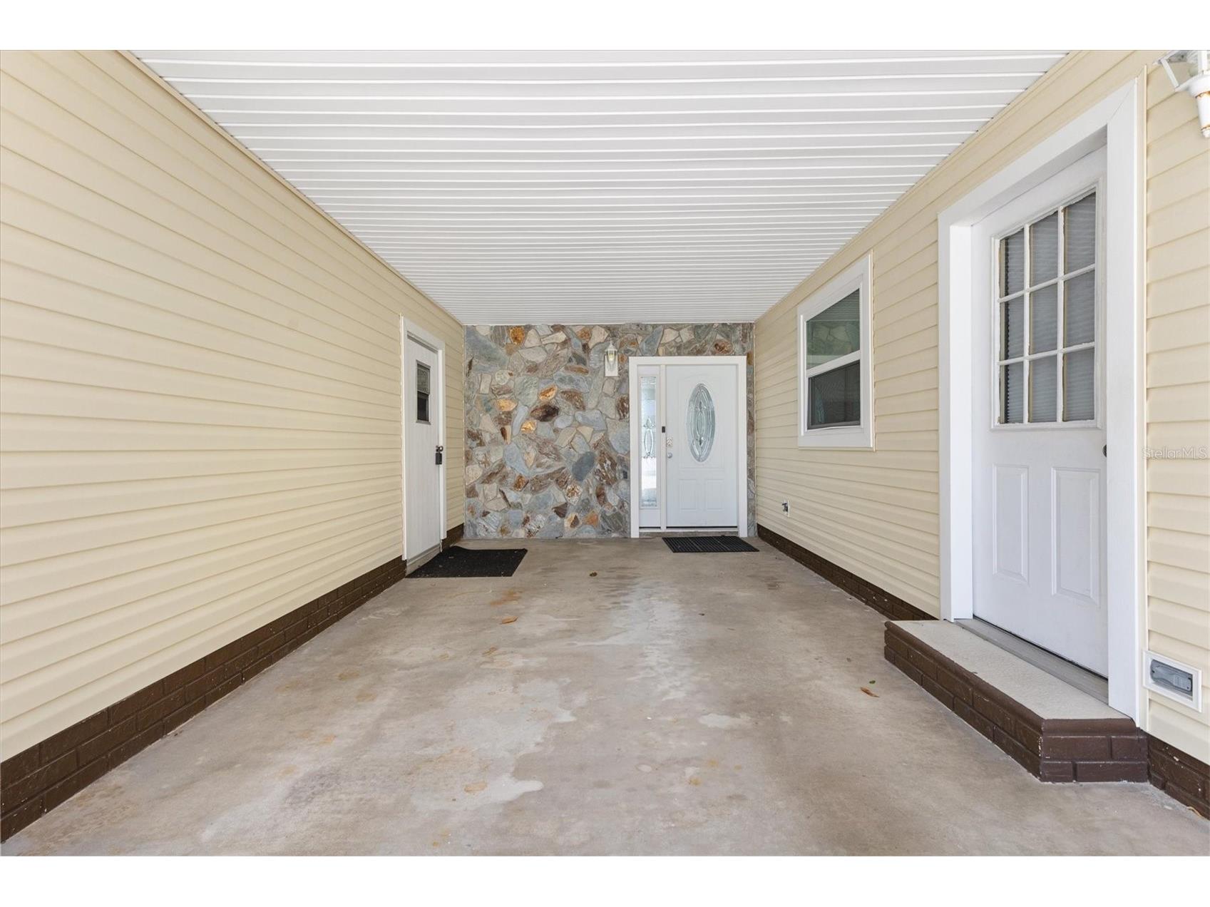 723 Heathrow Avenue Lady Lake FL 32159 G5113691 image4