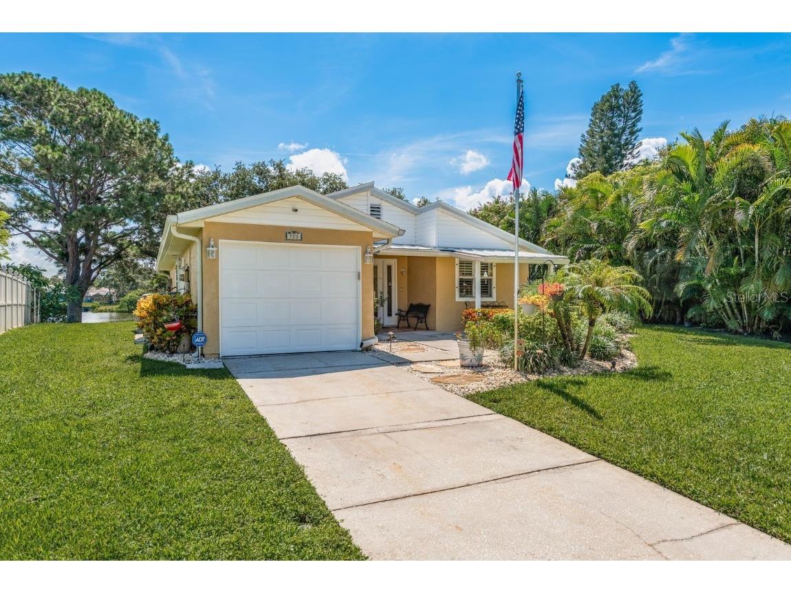 723 Merlins Court Tarpon Springs FL 34689 - Spring Lake TB8406455 image7