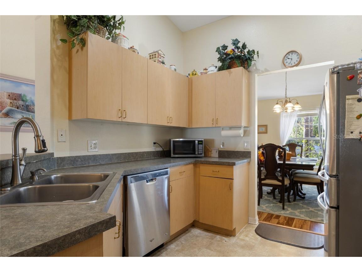 723 Pelican Court Kissimmee FL 34759 V4941579 image13