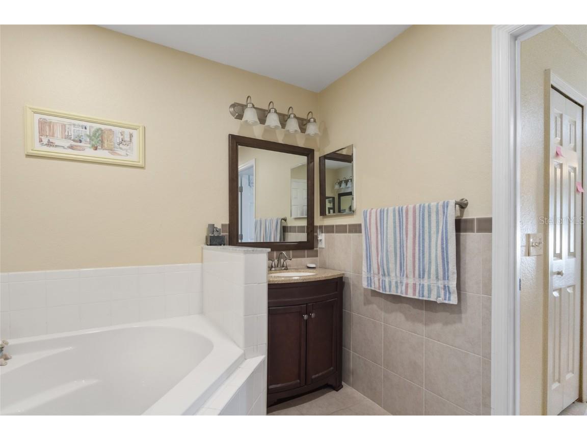 723 Pelican Court Kissimmee FL 34759 V4941579 image21