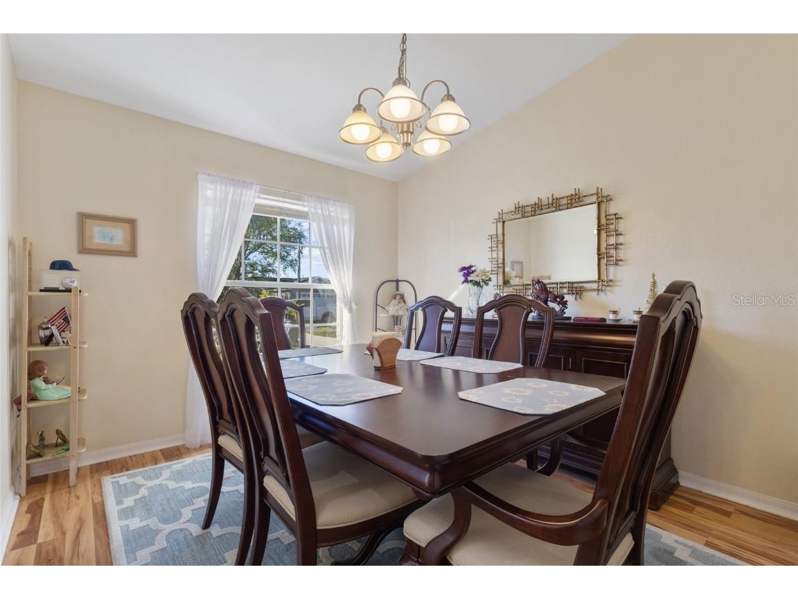 723 Pelican Court Kissimmee FL 34759 V4941579 image7