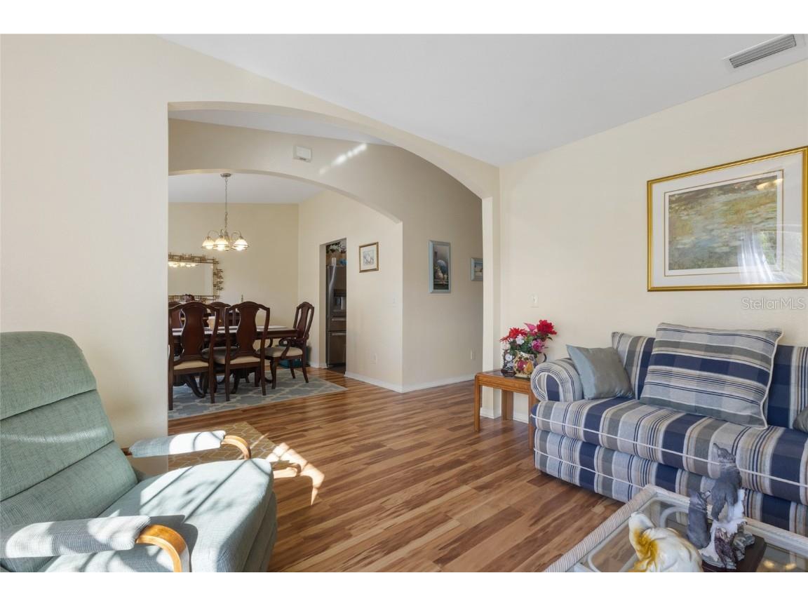 723 Pelican Court Kissimmee FL 34759 V4941579 image8